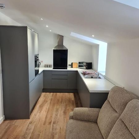 2 Bedroom Central Apartment Leek Exterior foto