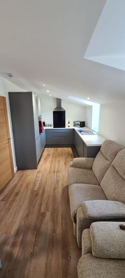 2 Bedroom Central Apartment Leek Exterior foto